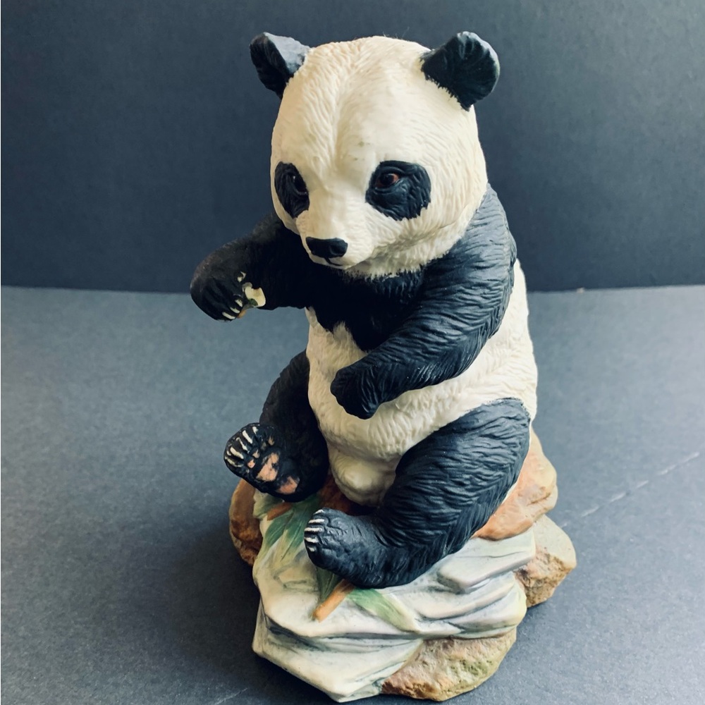 PANDA by Andrea of Sadek Collection, #5621,
Porcelain Figurine, Reduced Shipping